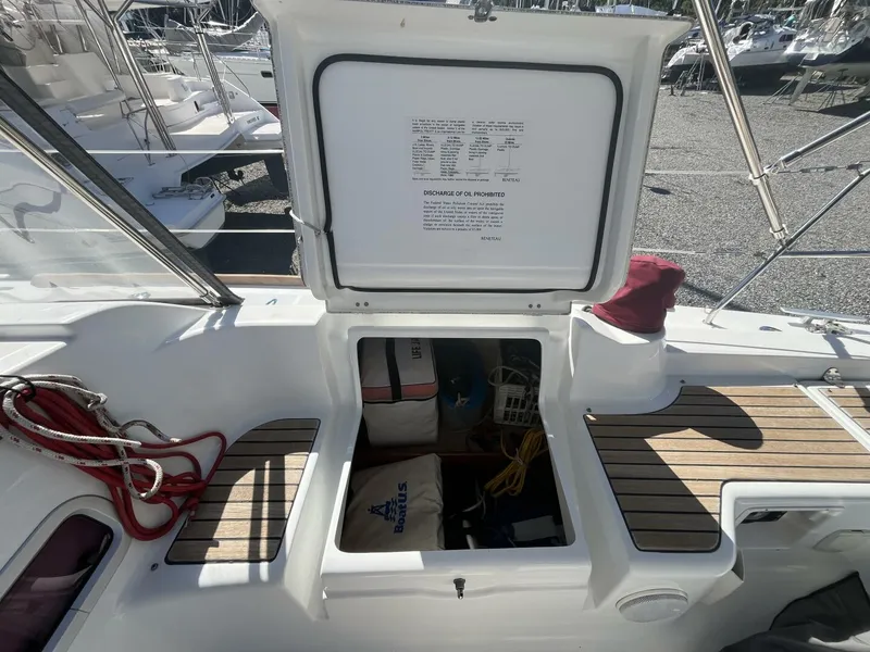 Slide: The Image of Beneteau 37 2013 - 5755609