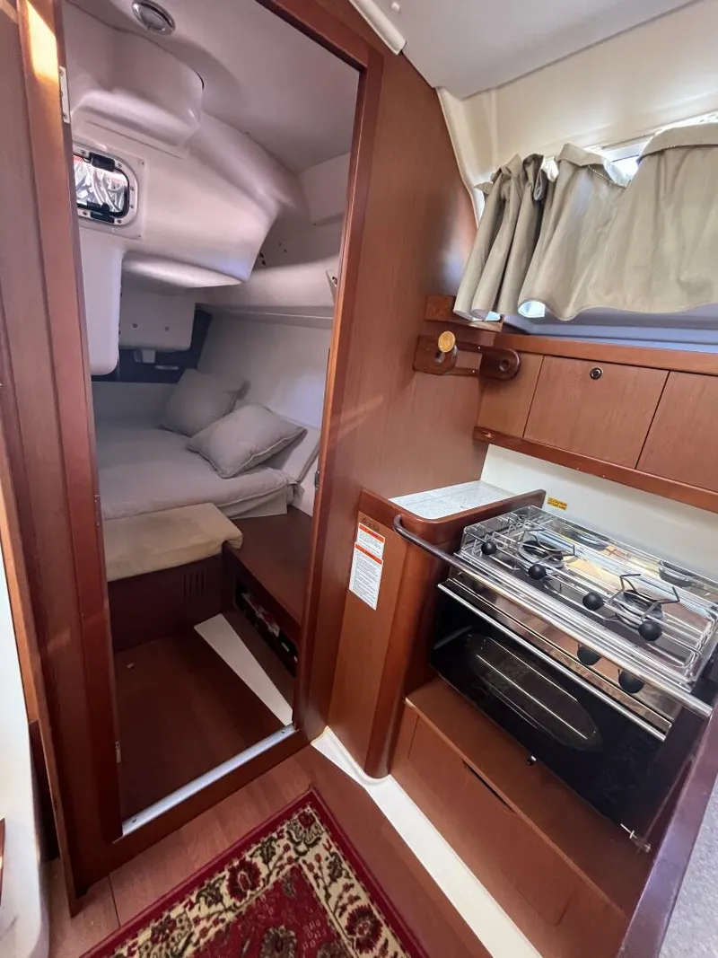 Slide: The Image of Beneteau 37 2013 - 5755634