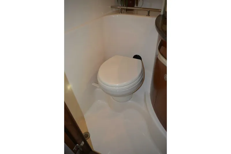 Slide: The Image of Sea Ray 44 Sundancer 2007 - 5737545