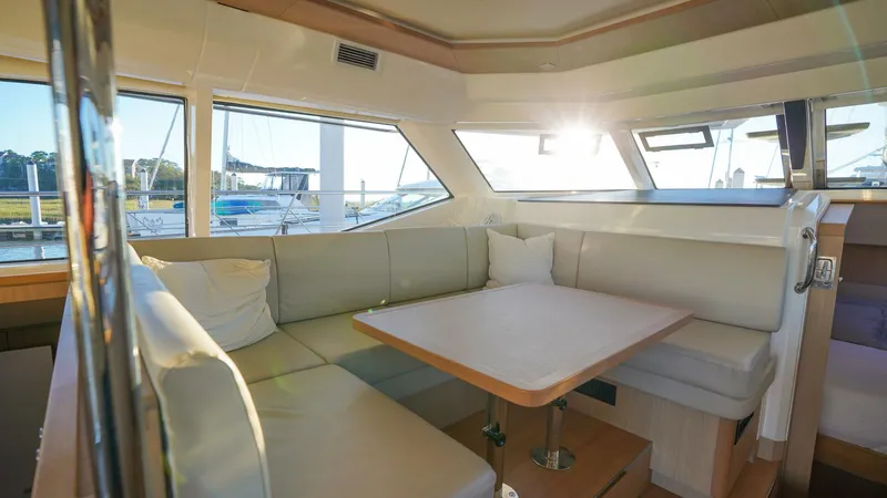 Slide: The Image of Aquila 44 Yacht 2021 - 5737201