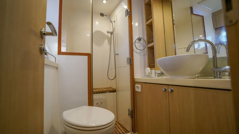 Slide: The Image of Aquila 44 Yacht 2021 - 5737216