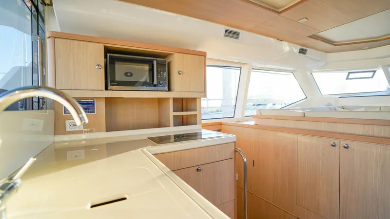 Slide: The Image of Aquila 44 Yacht 2021 - 5737237