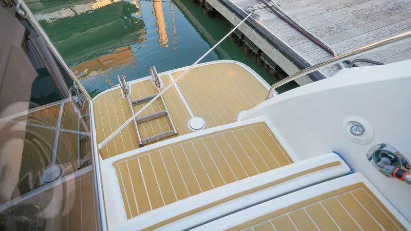 Slide: The Image of Aquila 44 Yacht 2021 - 5737274