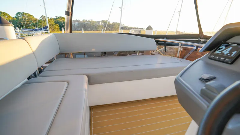 Slide: The Image of Aquila 44 Yacht 2021 - 5737321