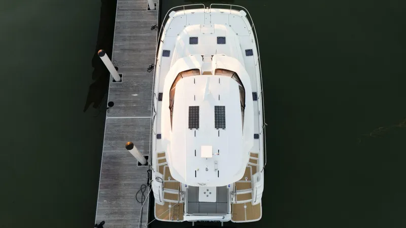 Slide: The Image of Aquila 44 Yacht 2021 - 5737400