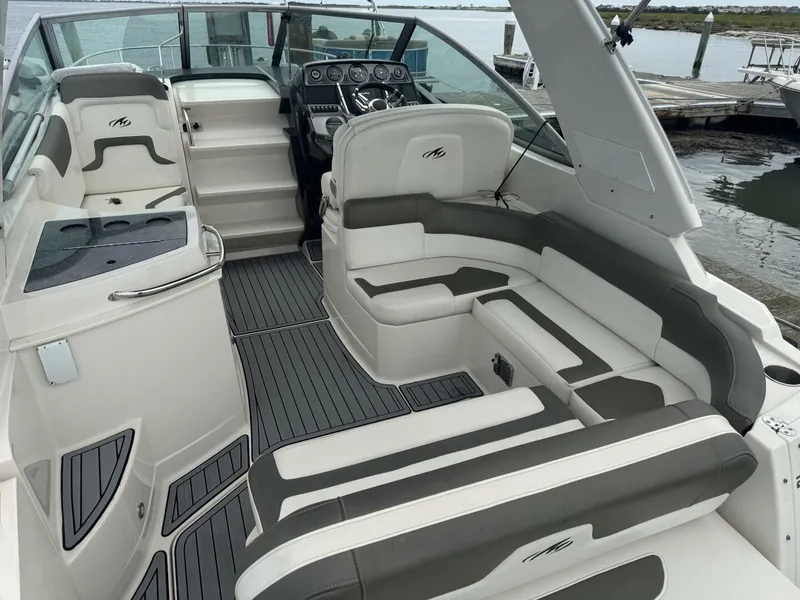 Slide: The Image of Monterey 260 SCR 2013 - 5737254