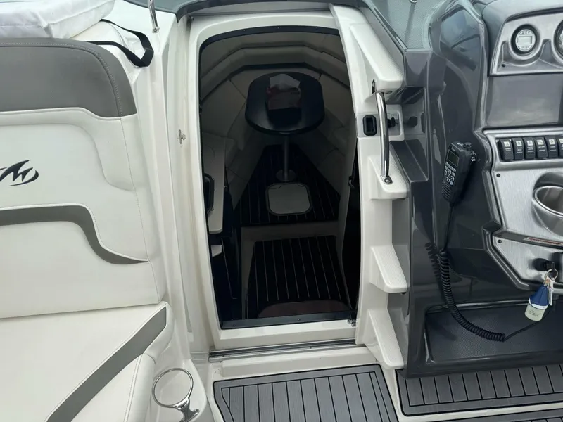 Slide: The Image of Monterey 260 SCR 2013 - 5737261