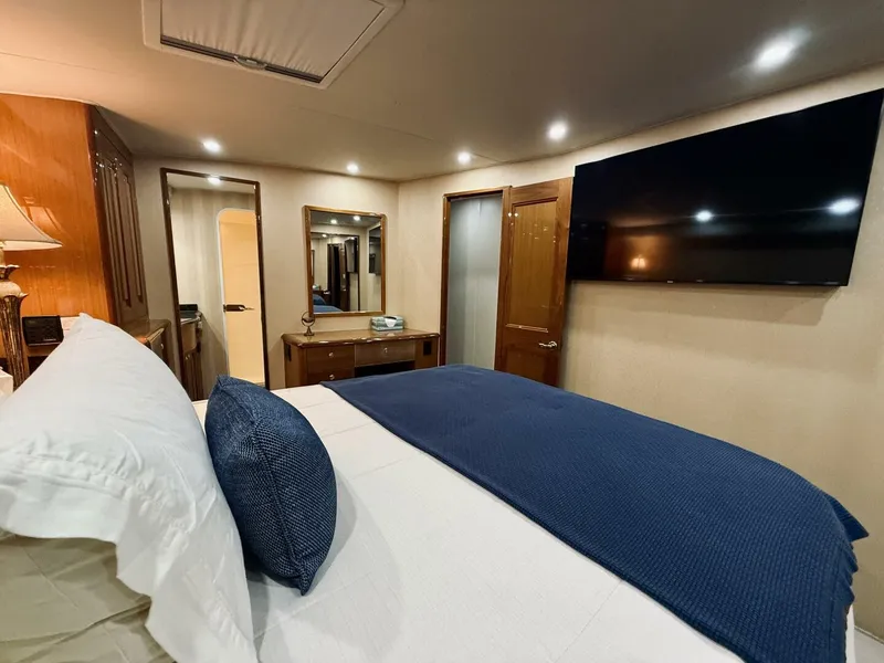 Slide: The Image of Viking 65 Cinvertible 2004 - 5737662