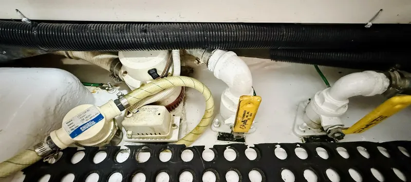 Slide: The Image of Viking 65 Cinvertible 2004 - 5737699