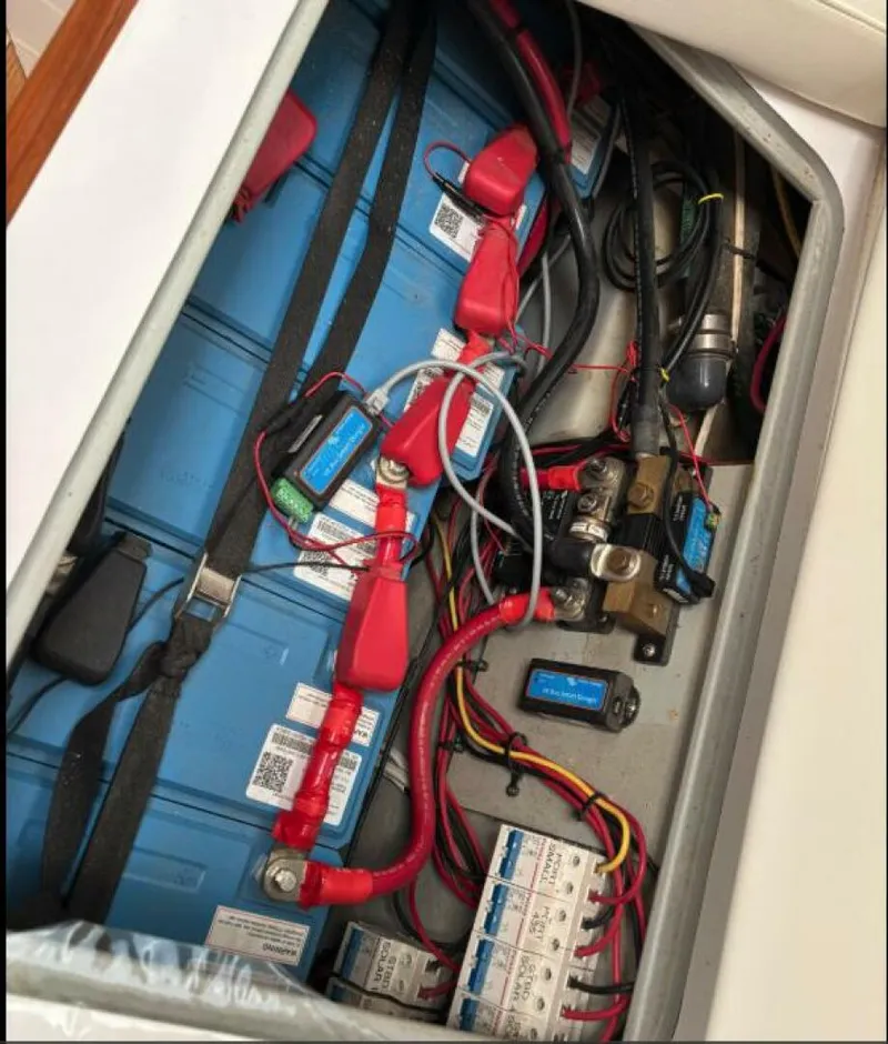 Slide: The Image of Manta 40 Sail Catamaran 1999 - 5738139