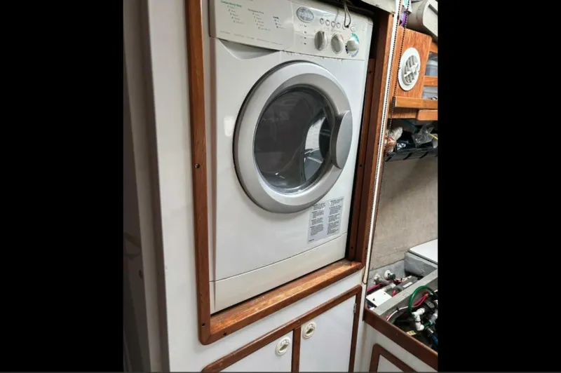 Slide: The Image of Manta 40 Sail Catamaran 1999 - 5738138