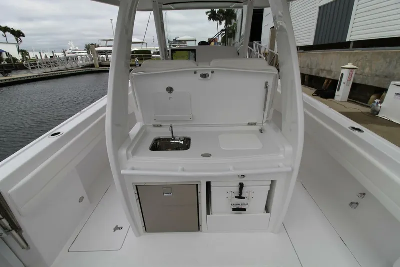 Slide: The Image of Intrepid Nomad SE 2024 - 5740803