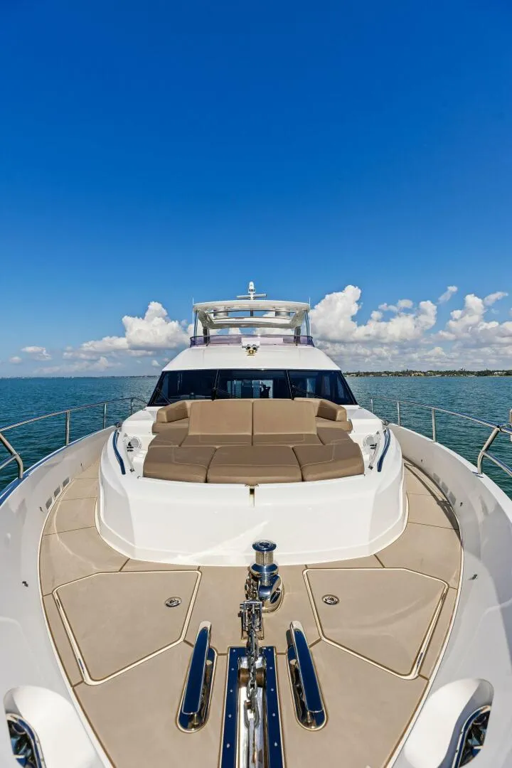 Slide: The Image of 2018 Princess Y75 Motor Yacht - 5757696
