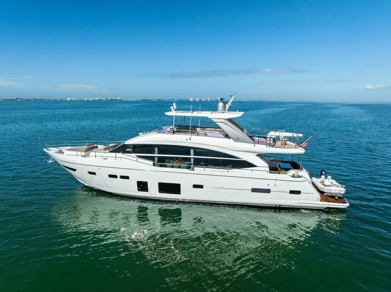 Slide: The Image of 2018 Princess Y75 Motor Yacht - 5757796
