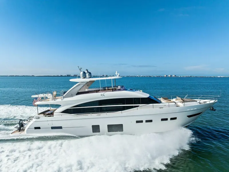 Slide: The Image of 2018 Princess Y75 Motor Yacht - 5757805