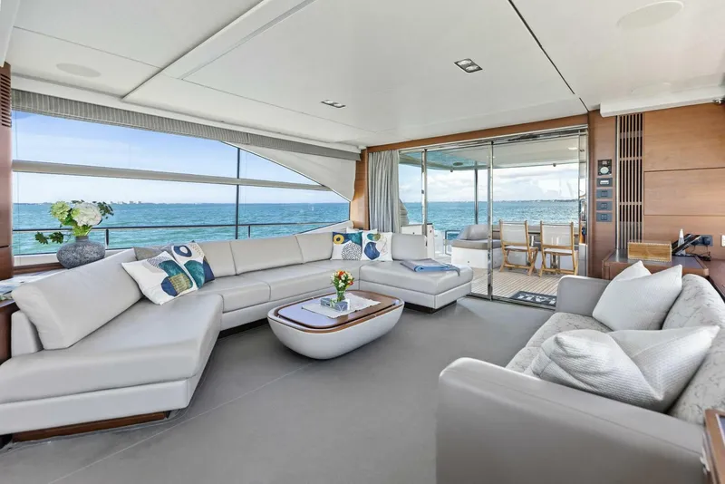 Slide: The Image of 2018 Princess Y75 Motor Yacht - 5755819