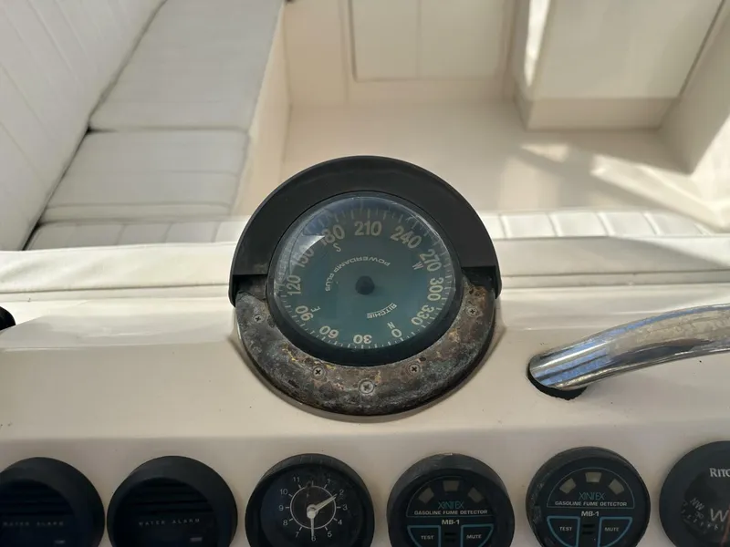 Slide: The Image of Intrepid 376 Walkaround 1994 - 5873685