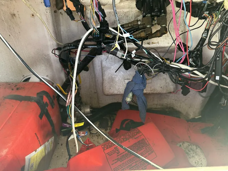 Slide: The Image of Intrepid 376 Walkaround 1994 - 5873688