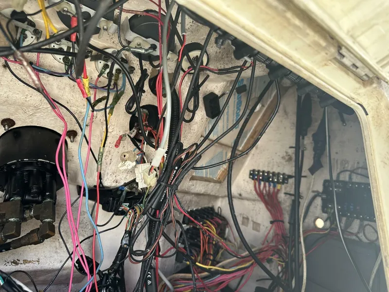 Slide: The Image of Intrepid 376 Walkaround 1994 - 5873690