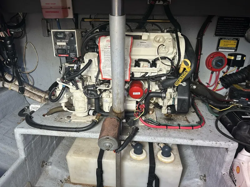 Slide: The Image of Intrepid 376 Walkaround 1994 - 5873744