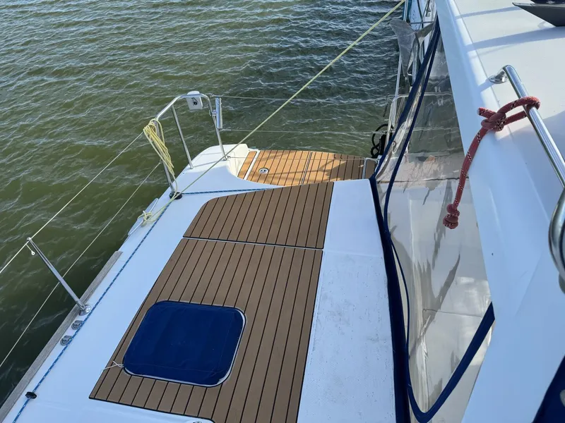 Slide: The Image of Lagoon 440 2006 - 5738643