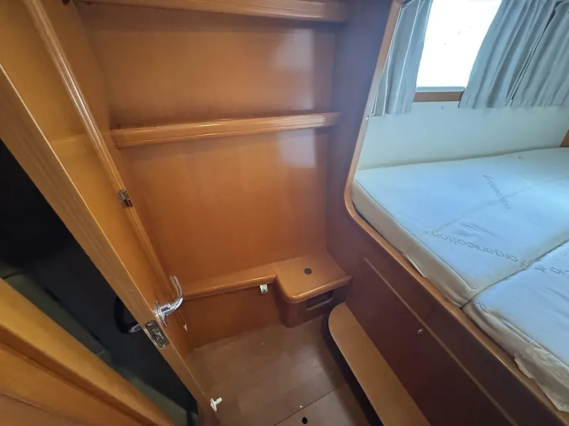 Slide: The Image of Lagoon 440 2006 - 5738677