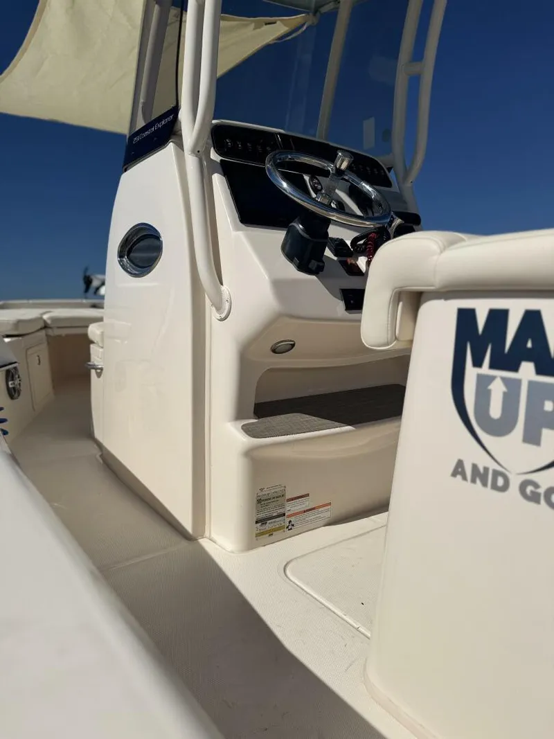 Slide: The Image of Grady-White 25 2023 - 5739043