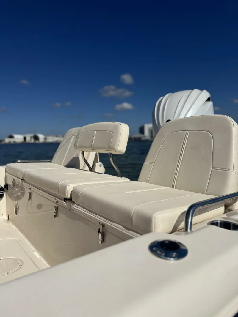 Slide: The Image of Grady-White 25 2023 - 5739041