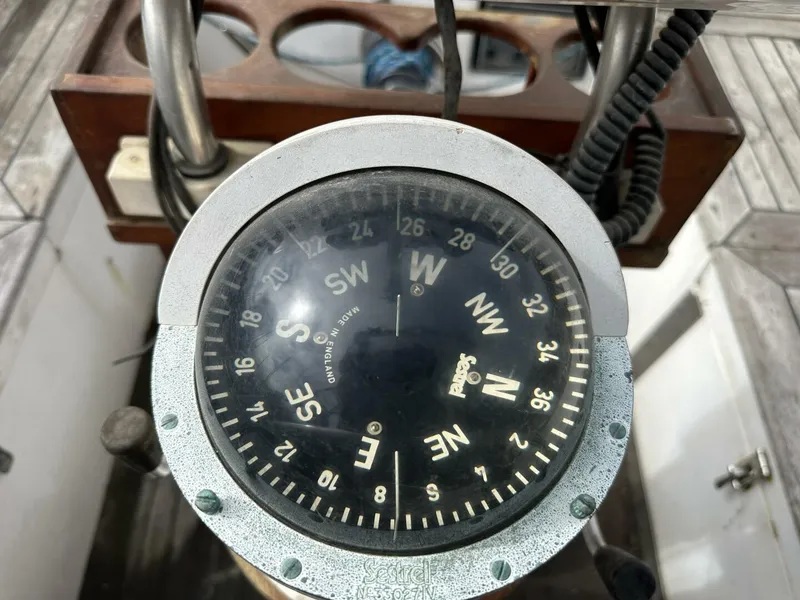 Slide: The Image of Oceanic 46 1986 - 5898501