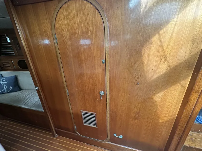 Slide: The Image of Oceanic 46 1986 - 5898540