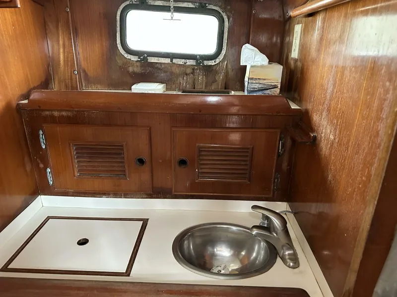 Slide: The Image of Oceanic 46 1986 - 5898545