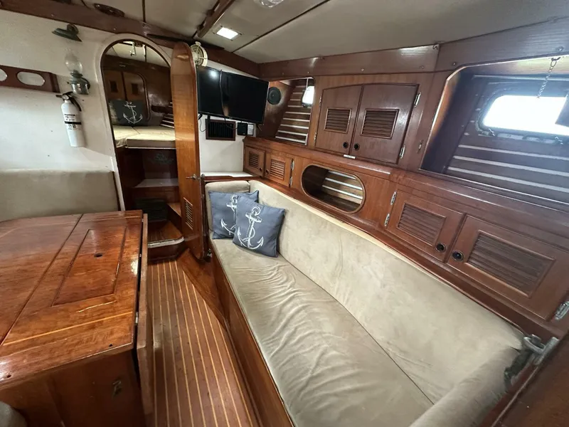 Slide: The Image of Oceanic 46 1986 - 5898552