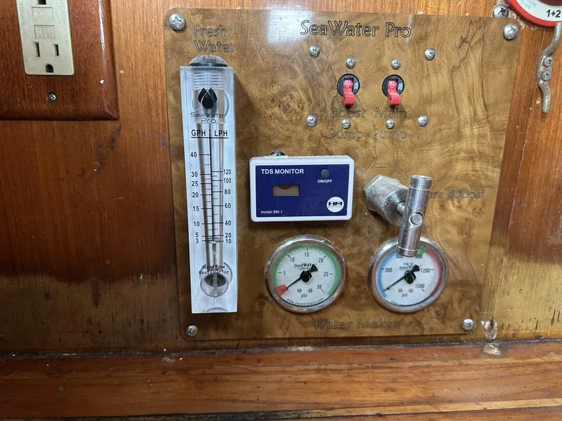 Slide: The Image of Oceanic 46 1986 - 5898578