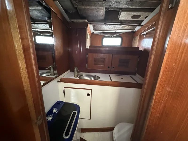 Slide: The Image of Oceanic 46 1986 - 5898607