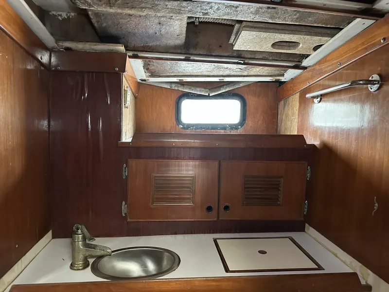 Slide: The Image of Oceanic 46 1986 - 5898611