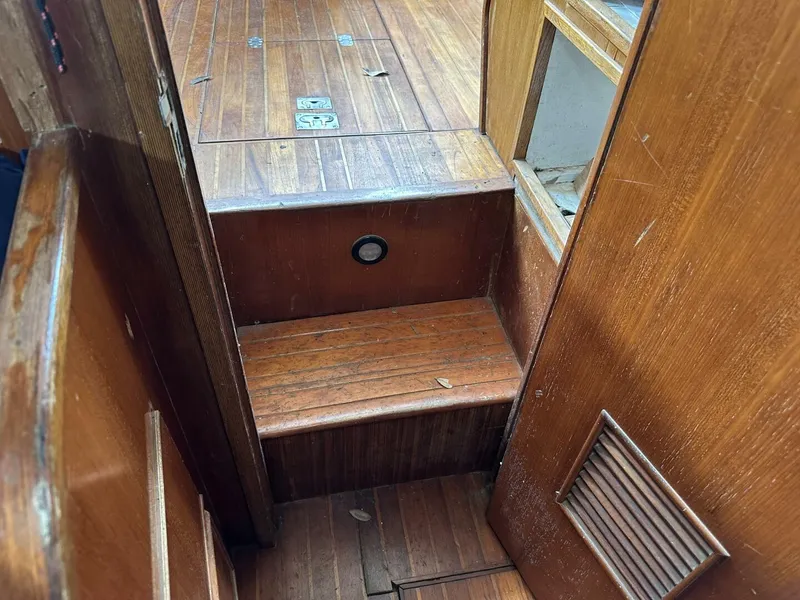 Slide: The Image of Oceanic 46 1986 - 5898612