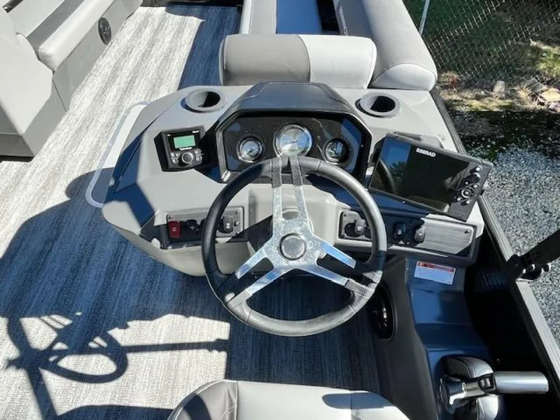 Slide: The Image of Bennington 23 SL 2025 - 5909102