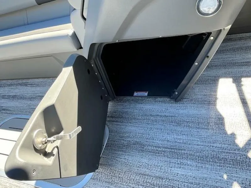 Slide: The Image of Bennington 23 SL 2025 - 5909108