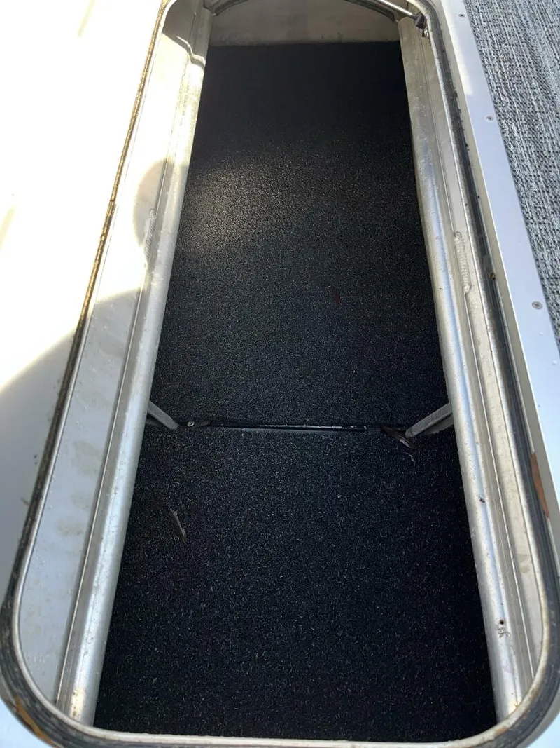 Slide: The Image of Bennington 23 SL 2025 - 5969490