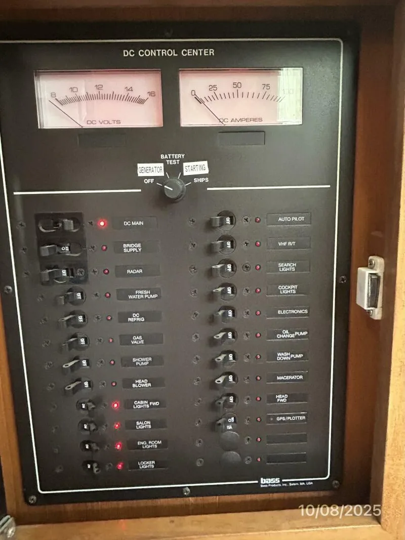 Slide: The Image of 34' Sabreline electrical panel1 - 5739811