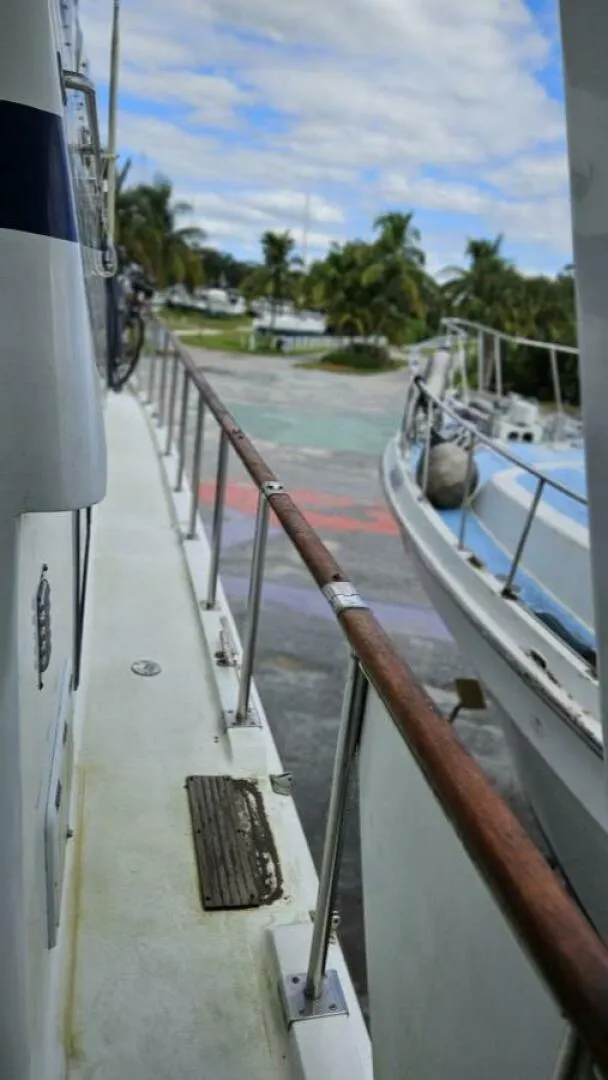 Slide: The Image of CHB Motor Yacht Seamaster 1985 - 5739972