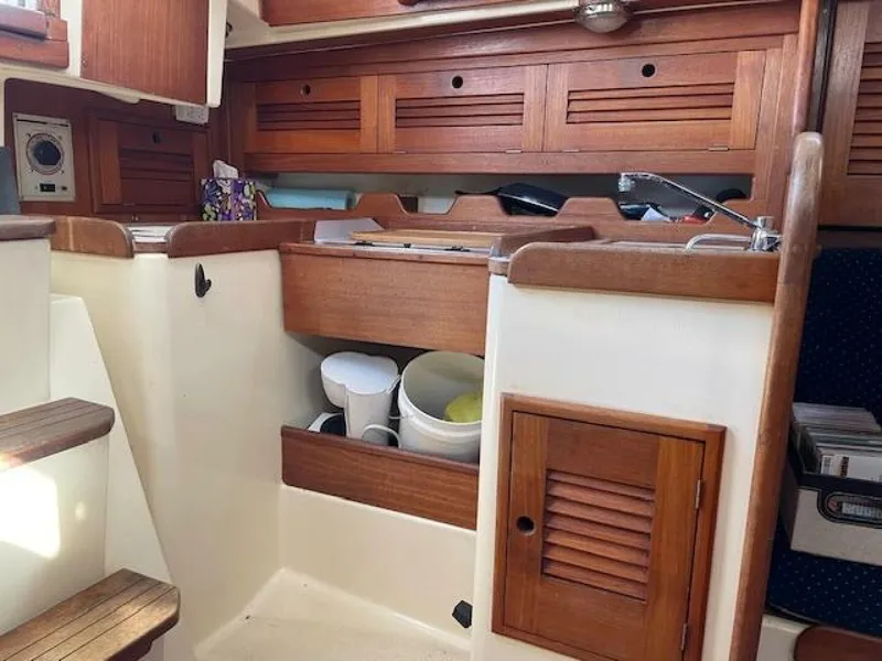 Slide: The Image of Tartan 28 1986 - 5740680