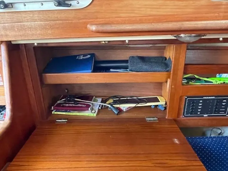 Slide: The Image of Tartan 28 1986 - 5740667