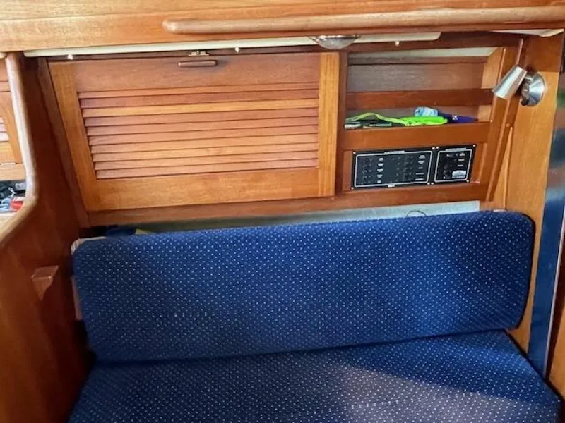 Slide: The Image of Tartan 28 1986 - 5740668