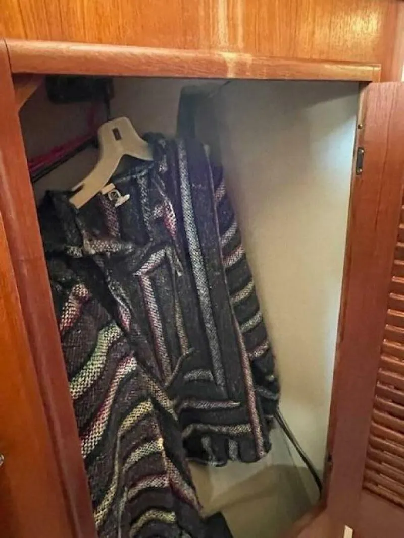 Slide: The Image of Tartan 28 1986 - 5740669