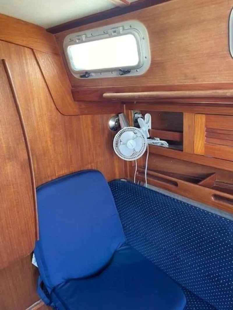 Slide: The Image of Tartan 28 1986 - 5740677