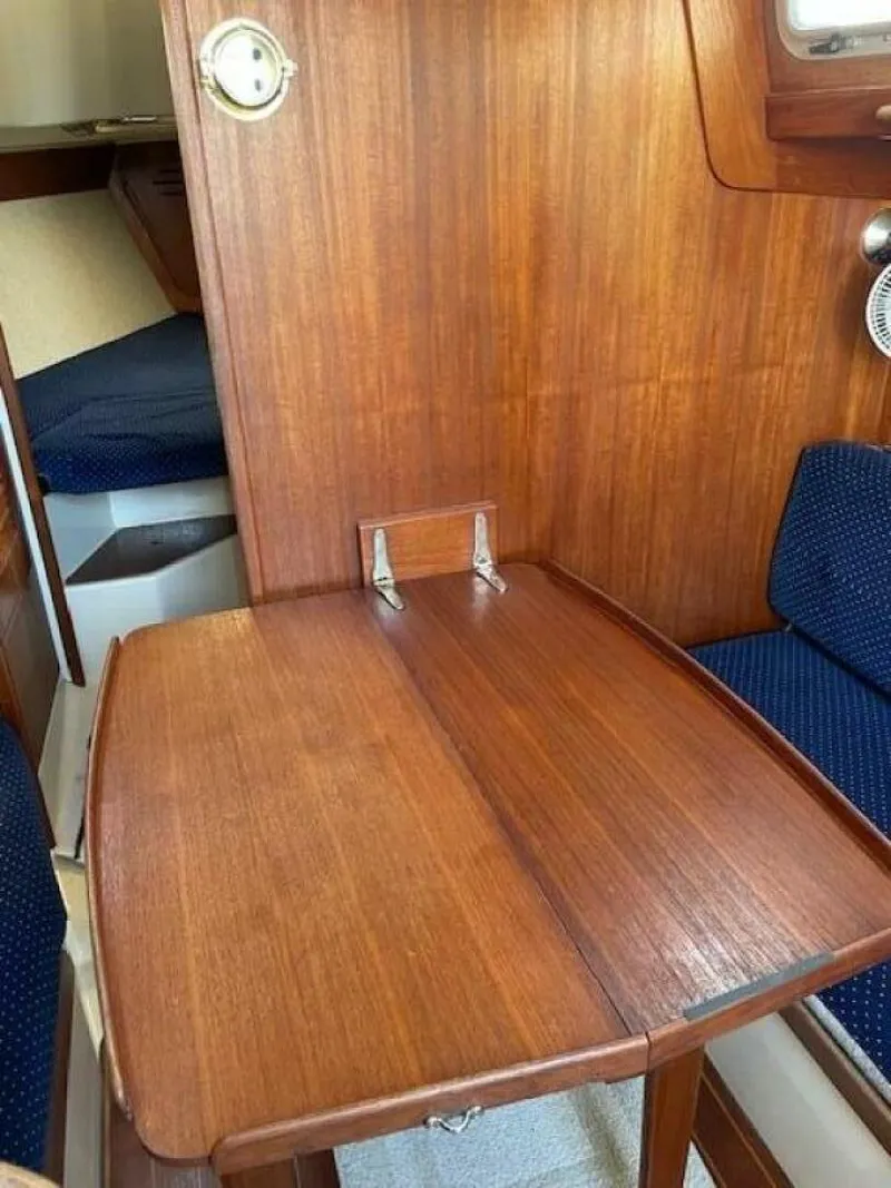 Slide: The Image of Tartan 28 1986 - 5740681