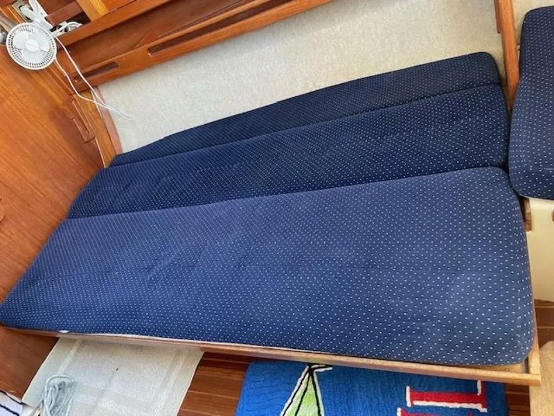 Slide: The Image of Tartan 28 1986 - 5740682