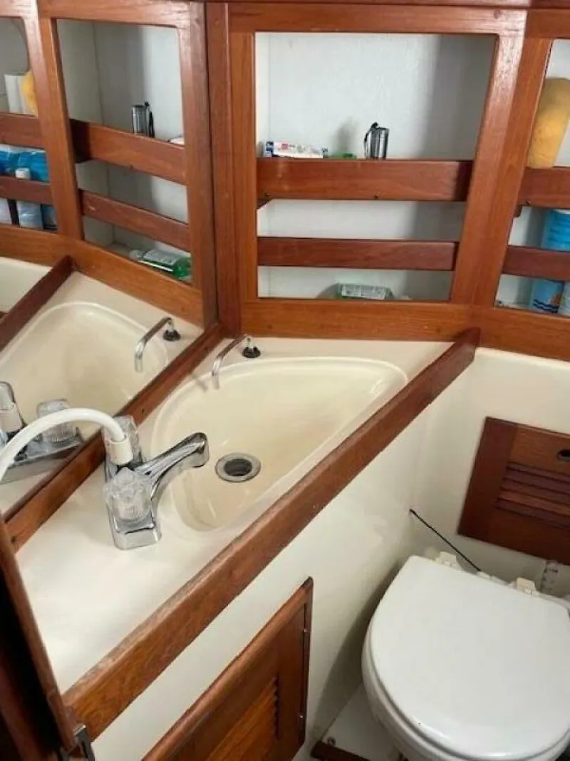 Slide: The Image of Tartan 28 1986 - 5740674