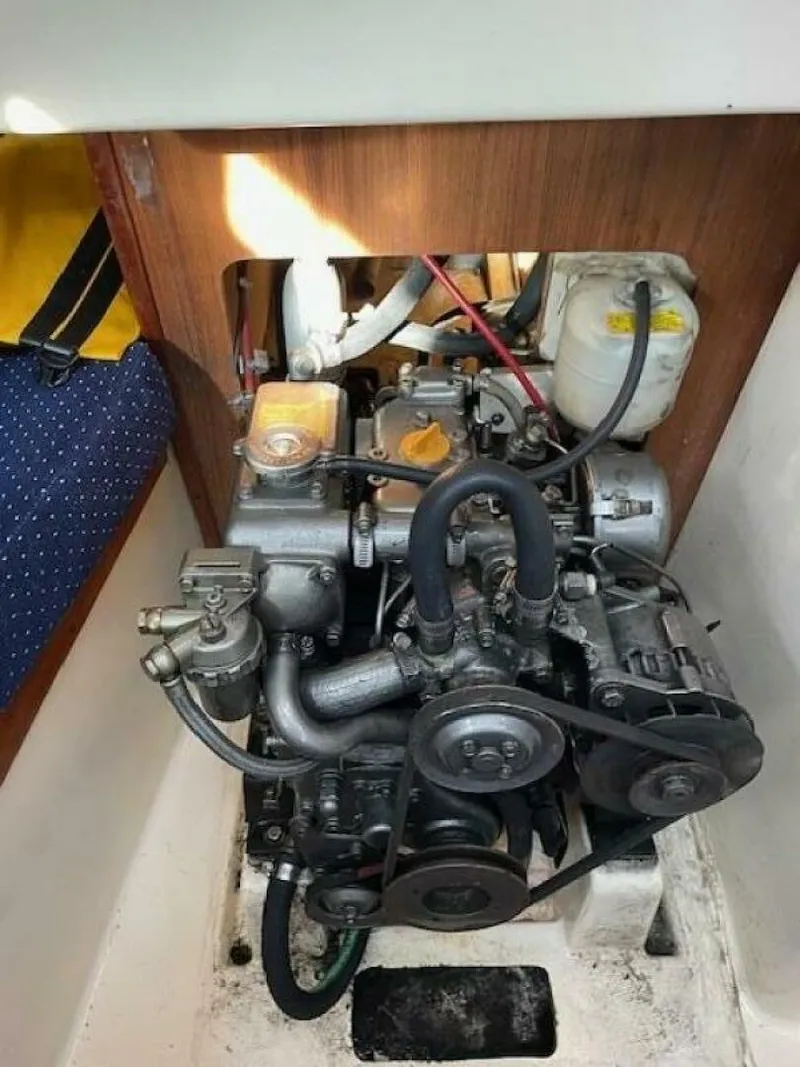 Slide: The Image of Tartan 28 1986 - 5740684